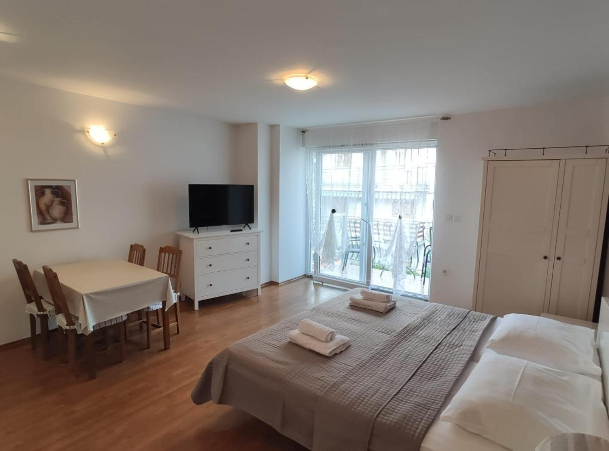 Ivana 2 Apartment *